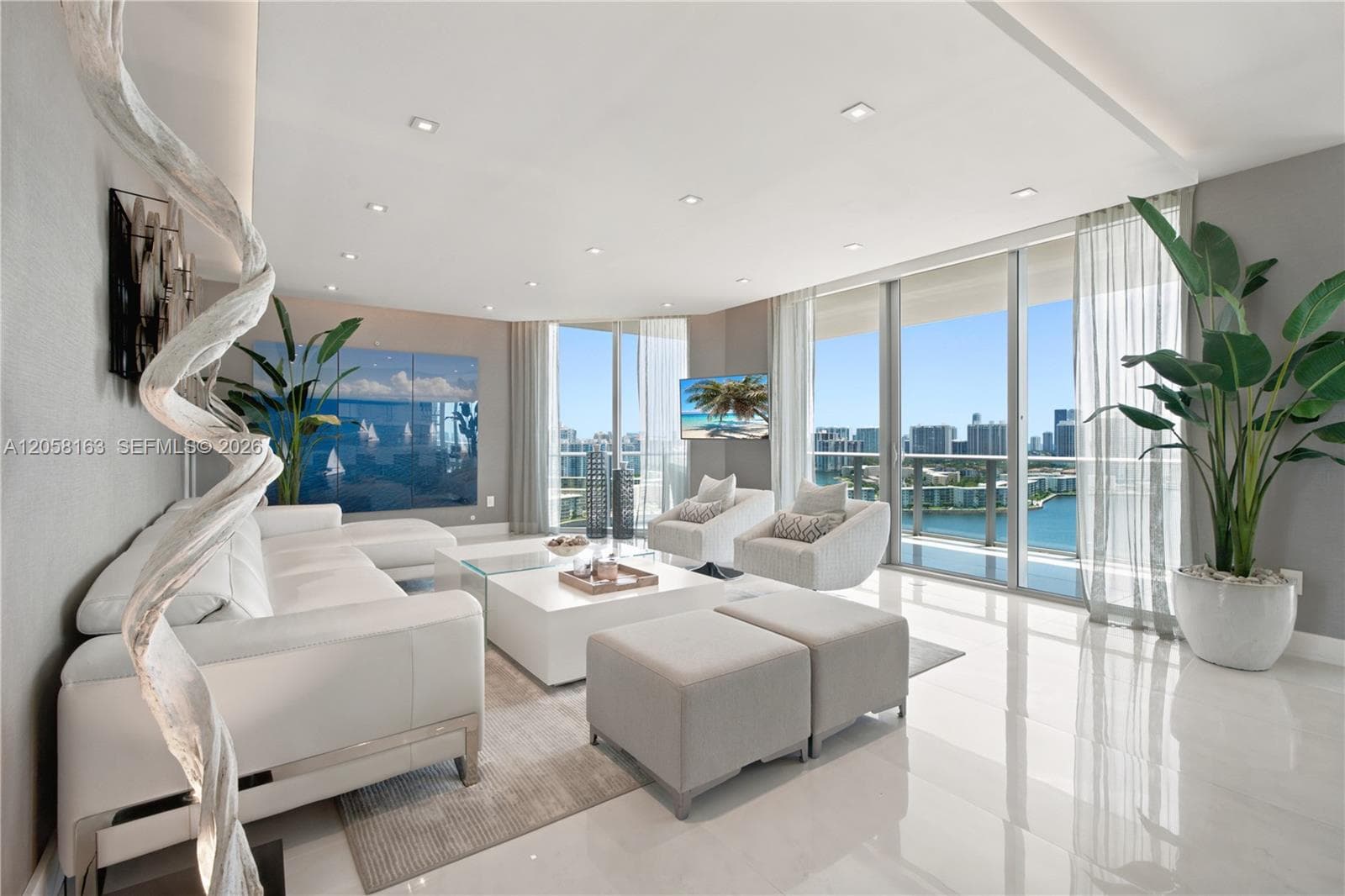 17301 Biscayne Blvd 2010 photo 7