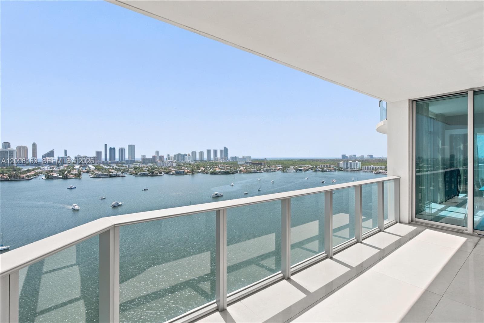 17301 Biscayne Blvd 2010 photo 1