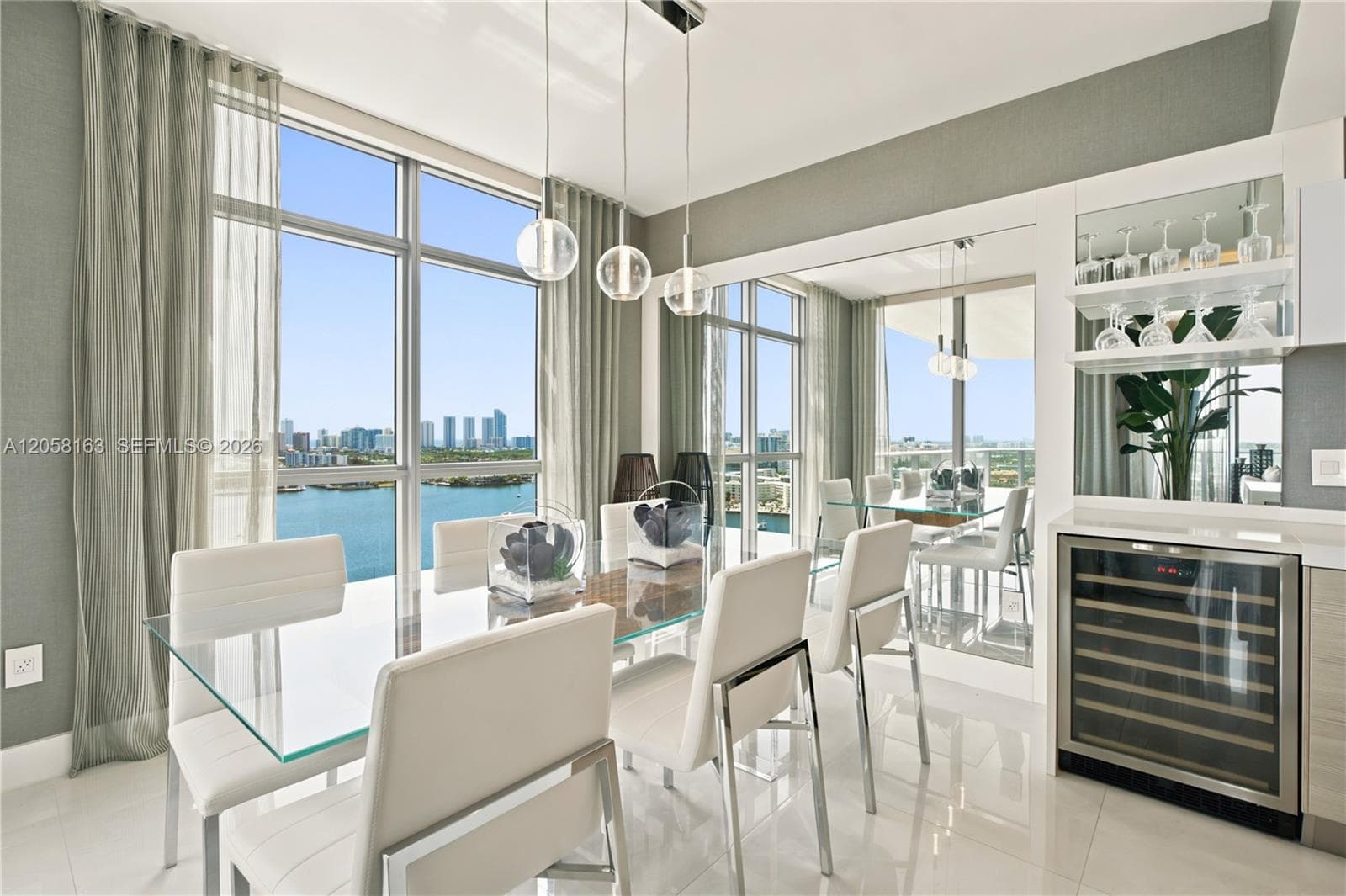 17301 Biscayne Blvd 2010 photo 5