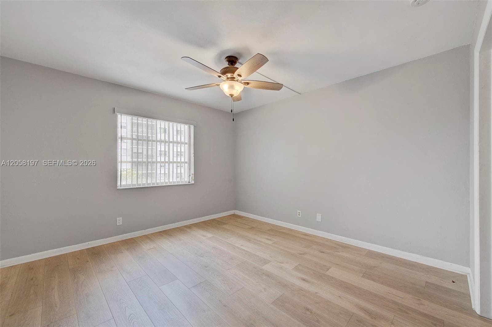 3020 NE 16th Ave 306 photo 17
