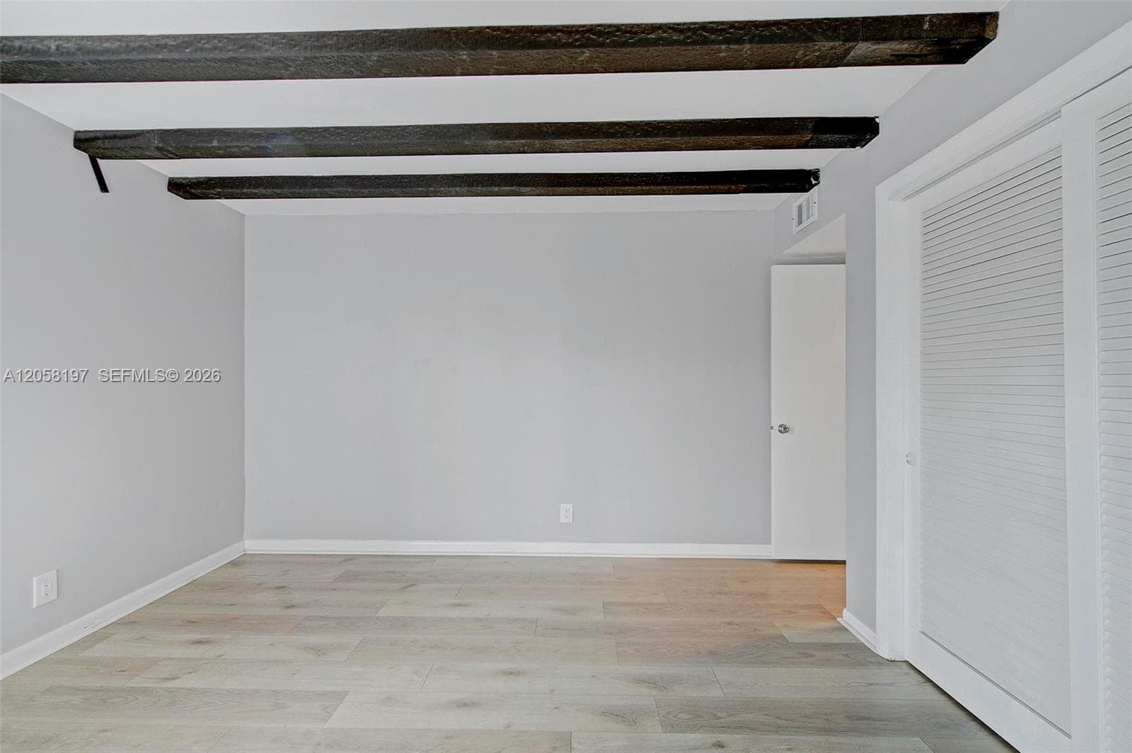 3020 NE 16th Ave 306 photo 14