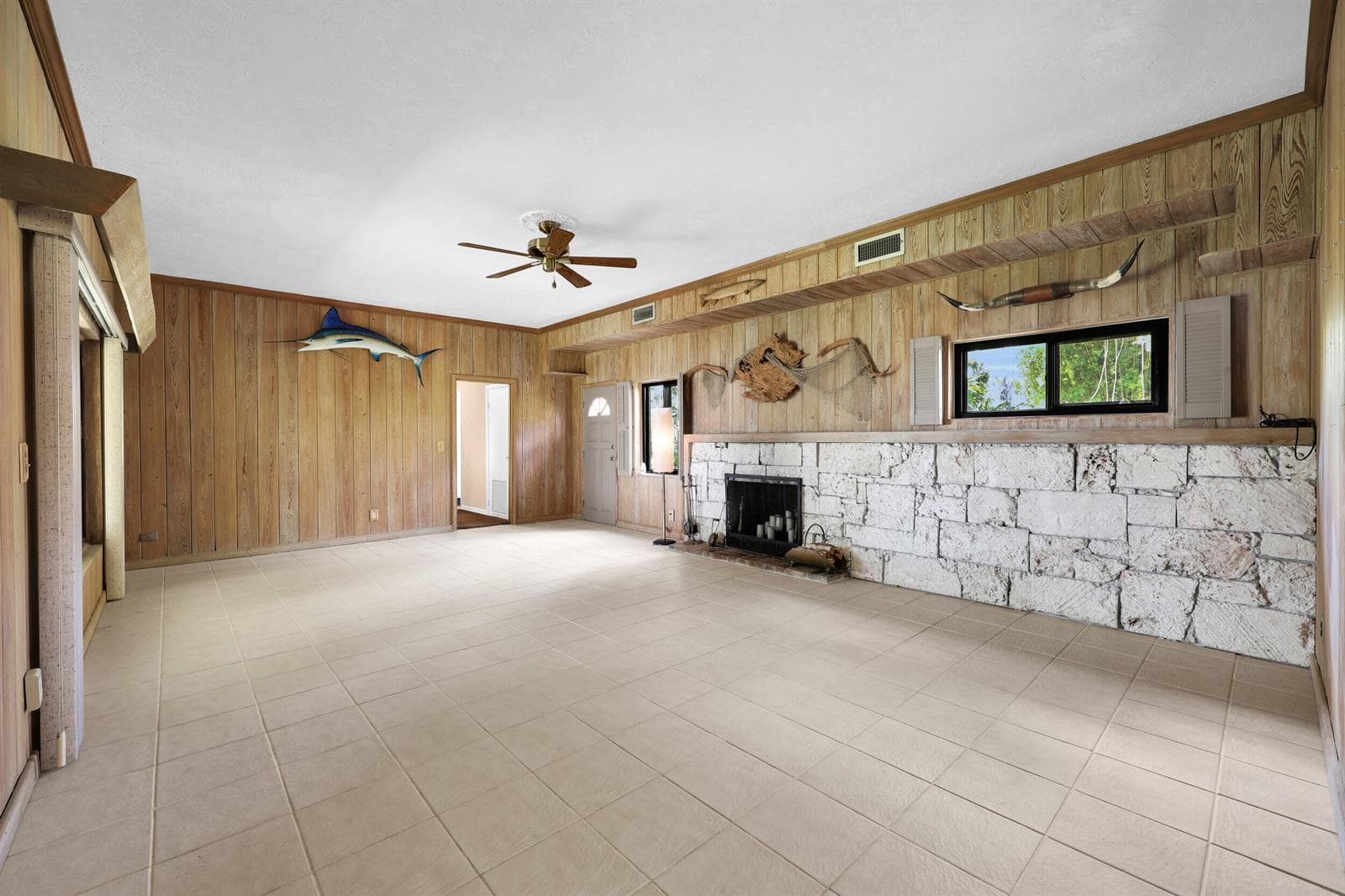 8609 S Indian River Drive photo 12