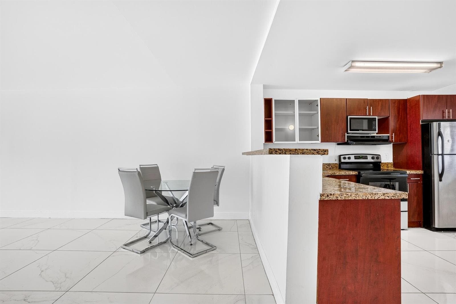 840 PINE Drive 104 photo 10