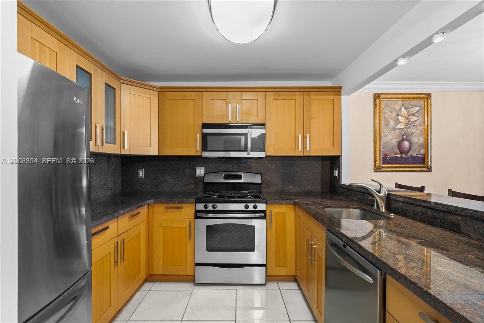 2030 S Ocean Dr 1701 photo 2