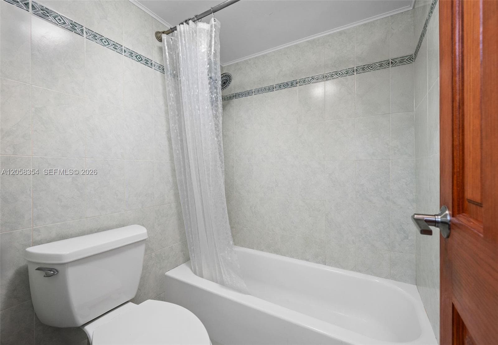 2030 S Ocean Dr 1701 photo 4
