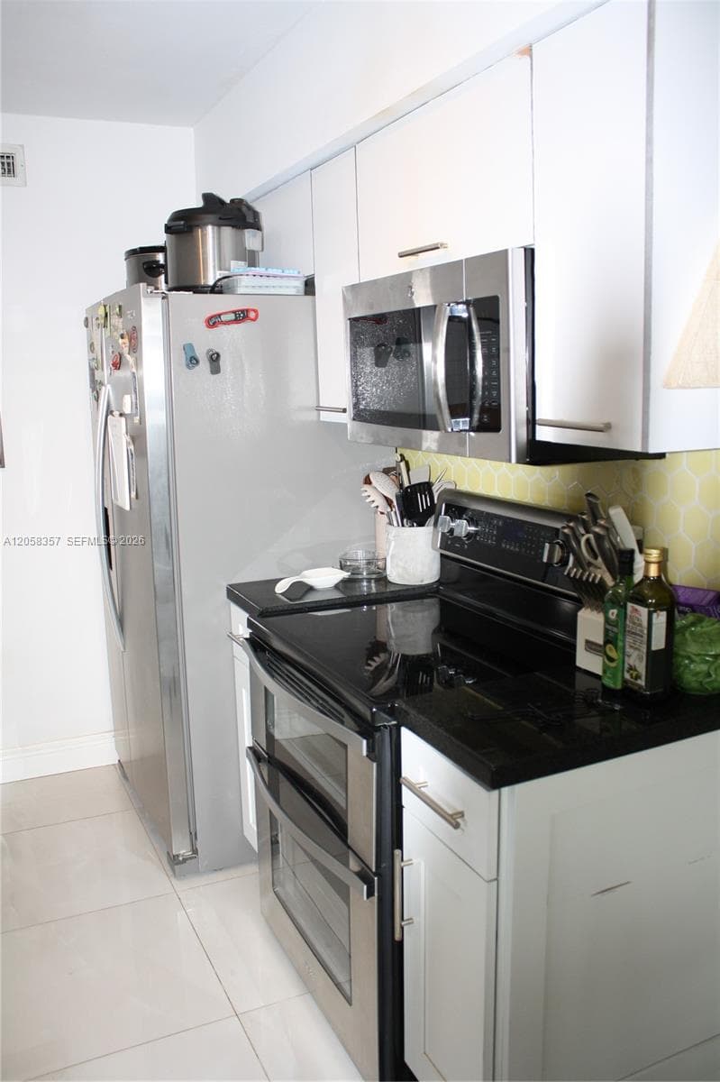 1701 Sunset Harbour Dr F308 photo 13