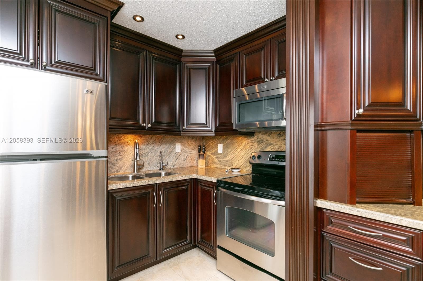 3135 S Ocean Dr 227 photo 8
