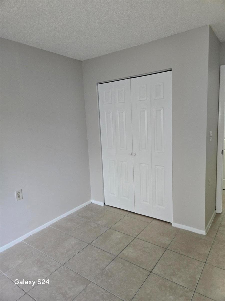 1141 LAKE VICTORIA Drive H photo 12