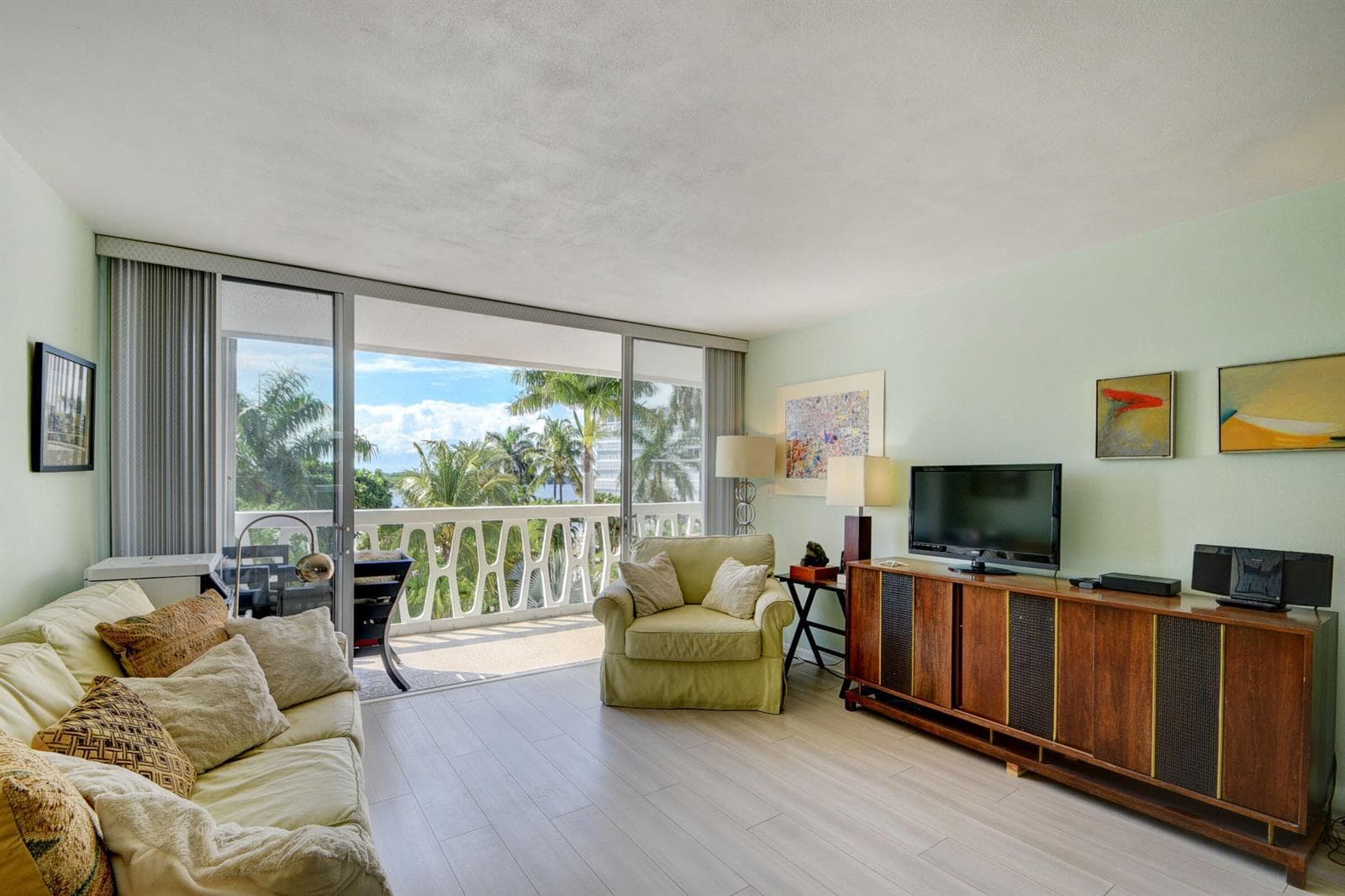 2505 S Ocean Boulevard 403 photo 2