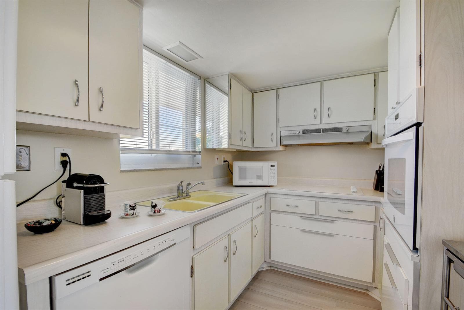2505 S Ocean Boulevard 403 photo 11