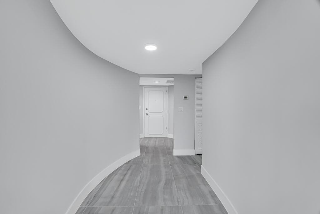 2751 S Ocean Drive 1008 photo 10