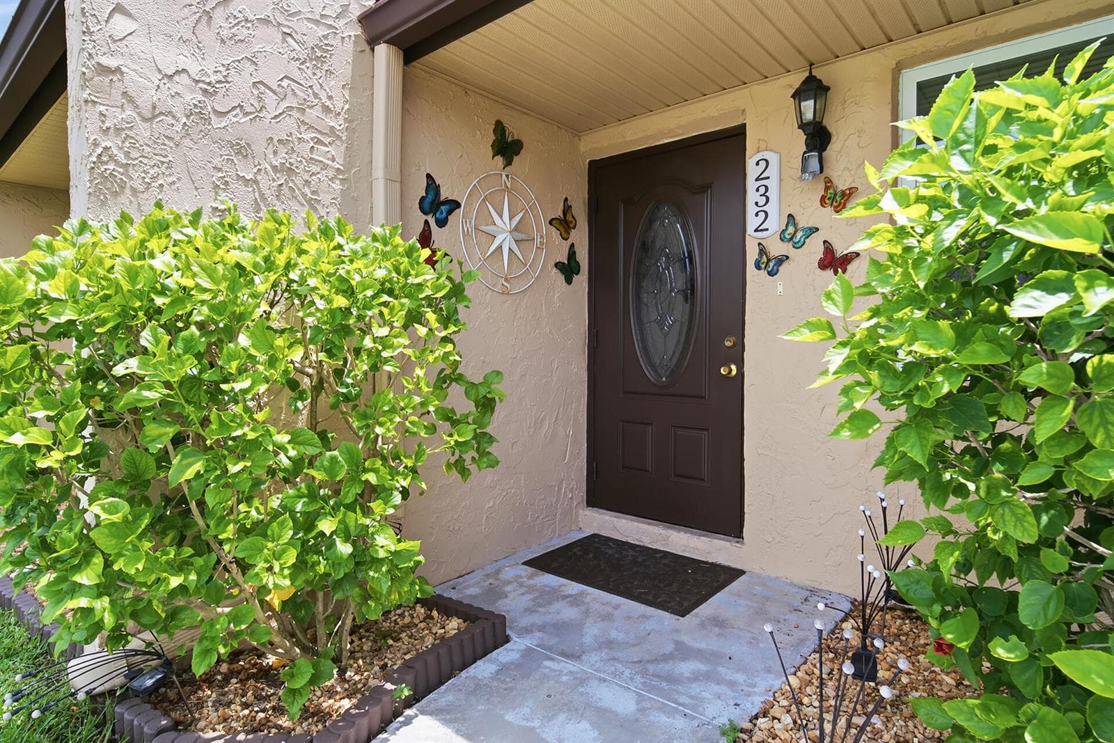232 Lake Meryl Drive photo 2