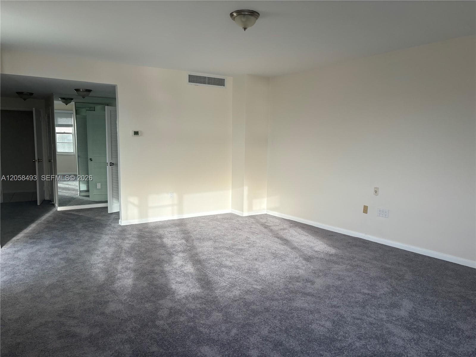 5255 Collins Ave 6J photo 9