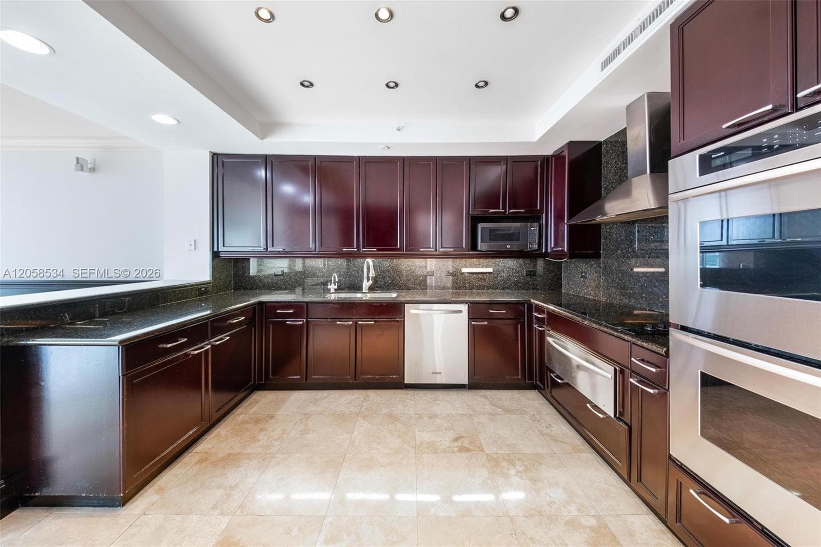 3201 NE 183rd St 2506 photo 18