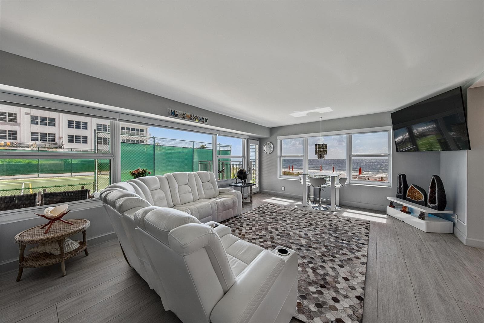3800 GALT OCEAN Drive 105 photo 6