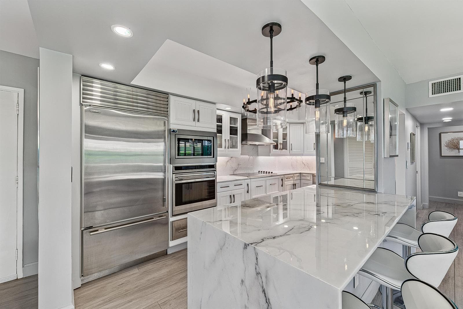 3800 GALT OCEAN Drive 105 photo 13
