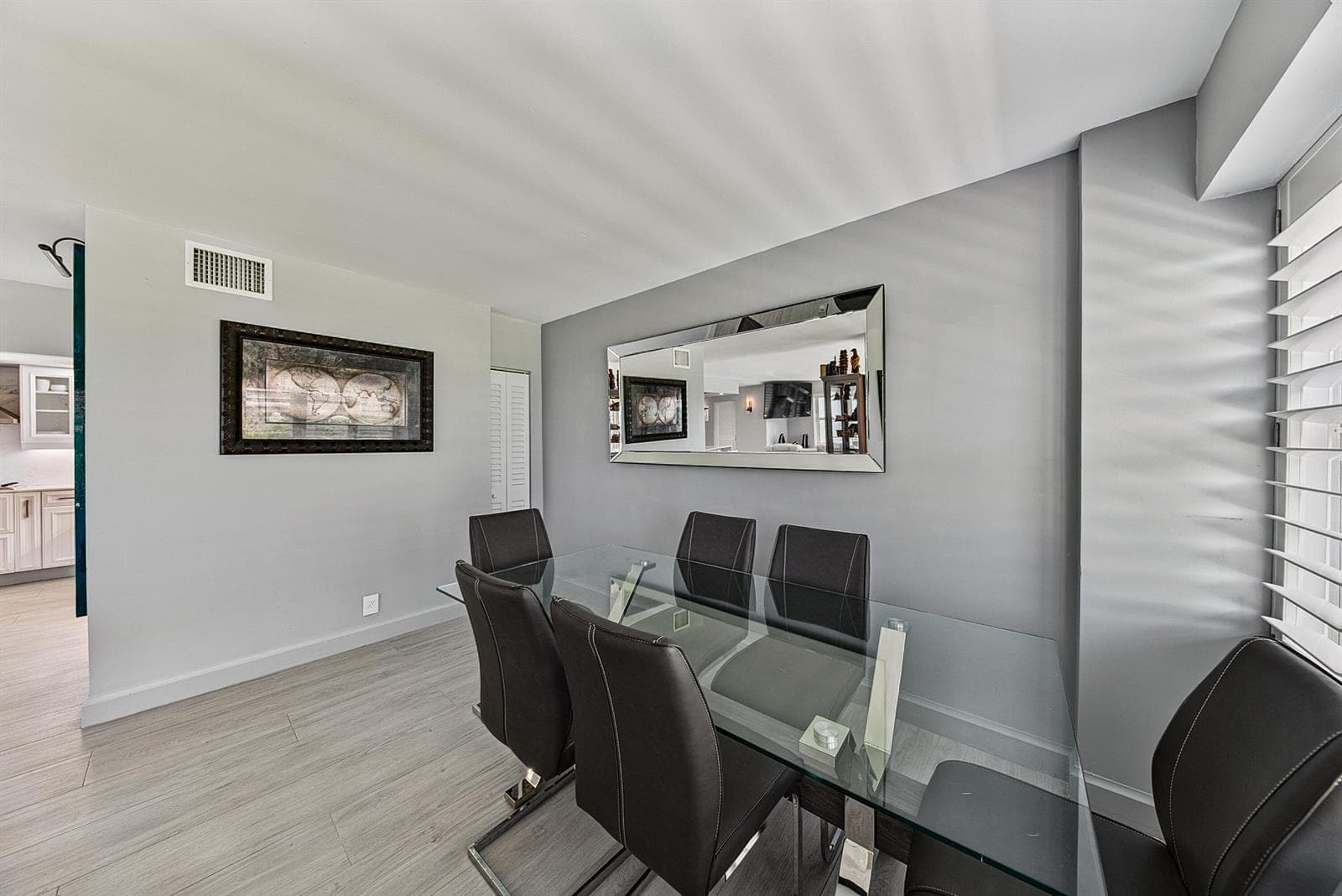 3800 GALT OCEAN Drive 105 photo 24