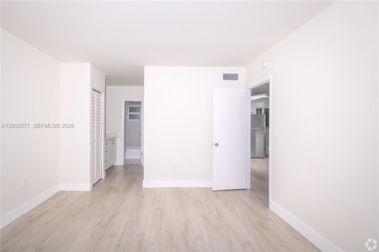3626 NE 168th St 202 photo 7