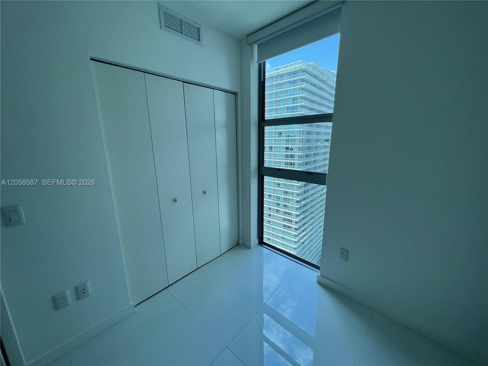 1100 S Miami Ave 2904 photo 15