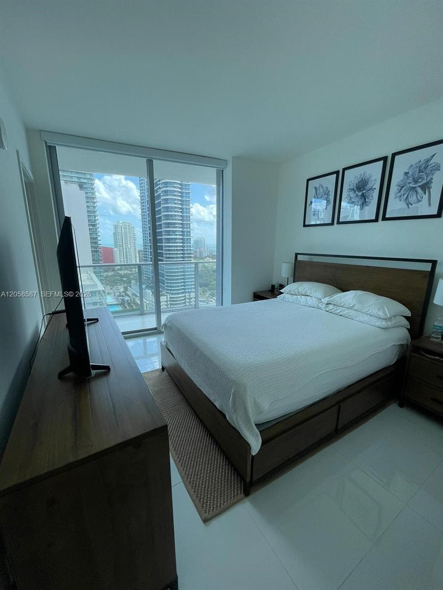1100 S Miami Ave 2904 photo 8