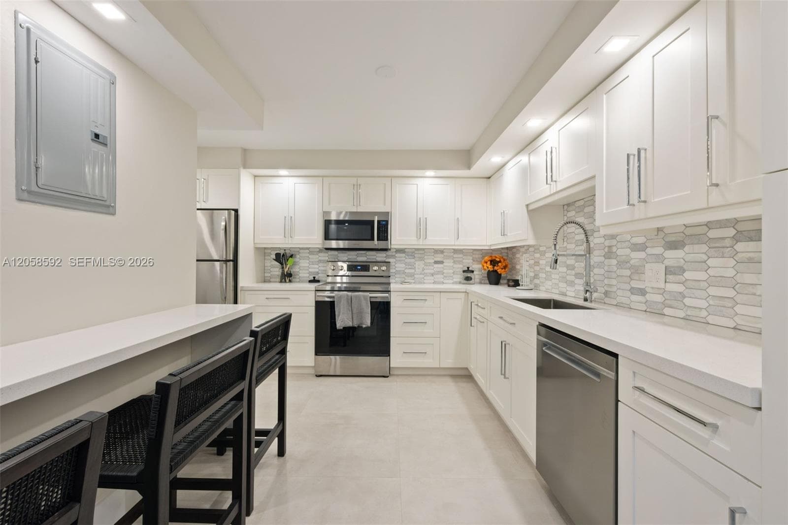 3500 Galt Ocean Dr 803 photo 24