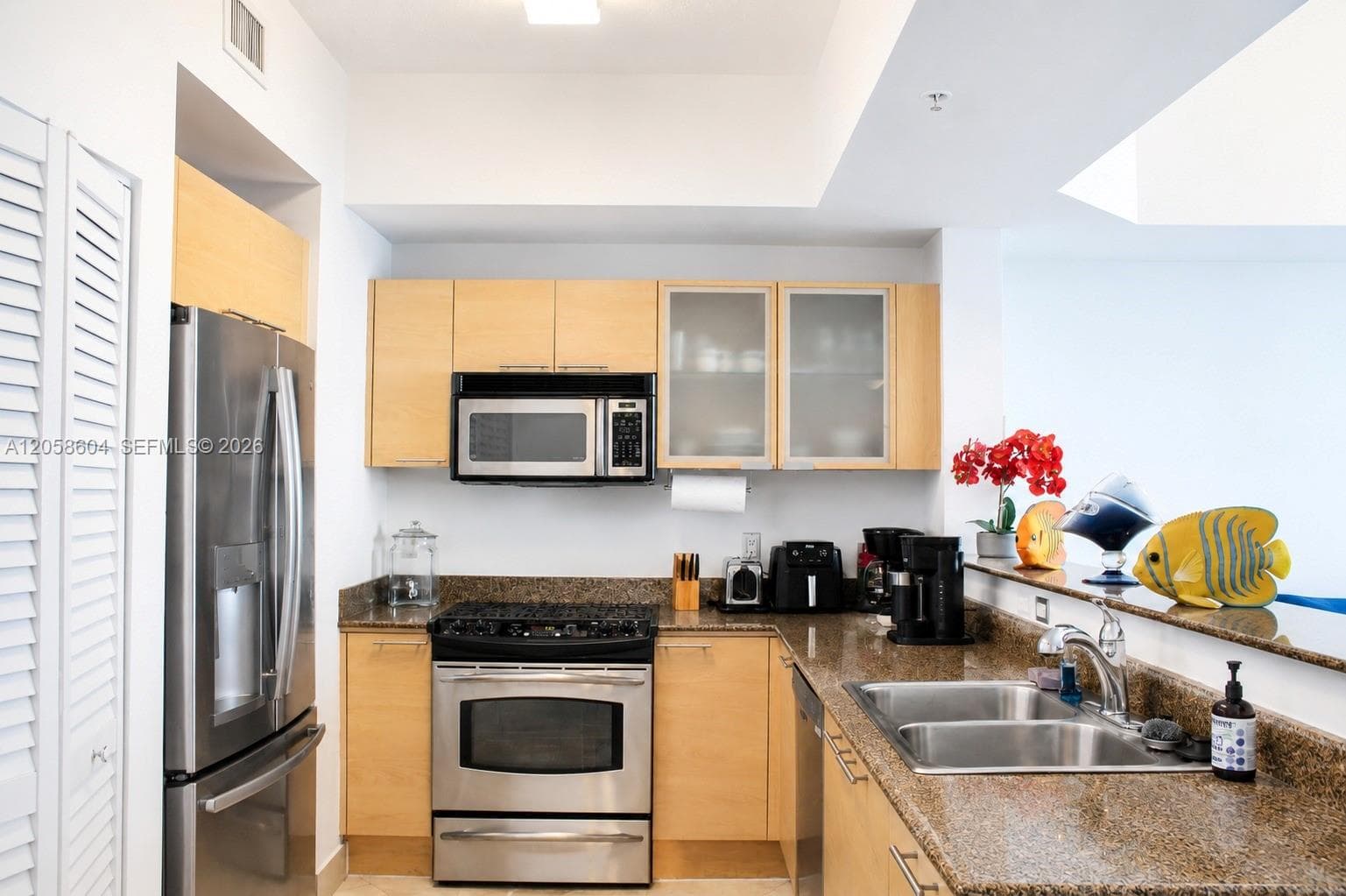 16699 Collins Ave 1003 photo 14