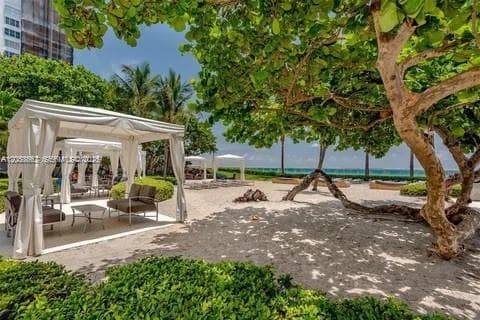 3000 S Ocean Dr 518 photo 11