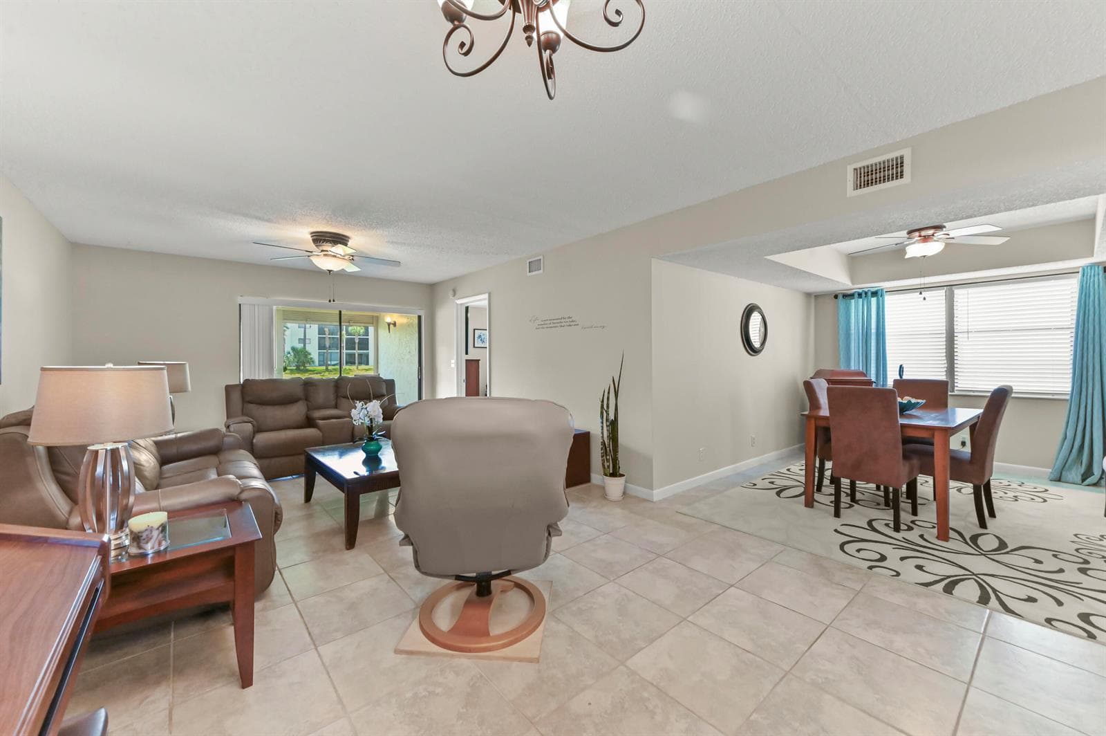 7618 Tahiti Lane 106 photo 3