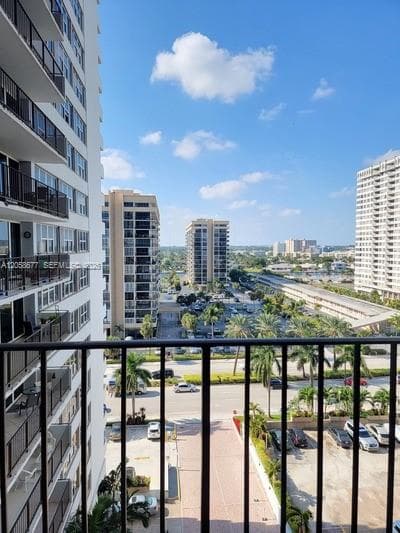 2030 S Ocean Dr 903 photo 15