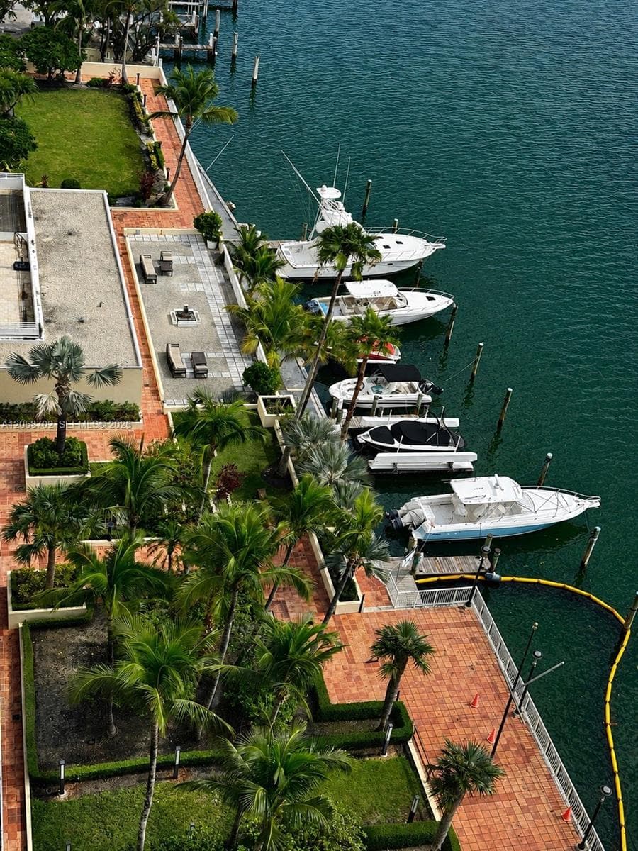 5600 Collins Ave 17U photo 23