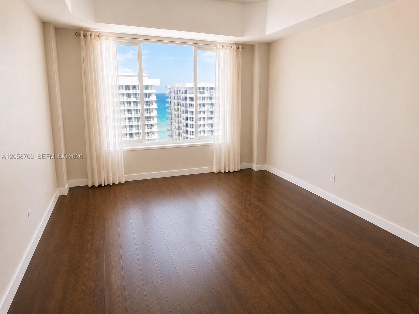 5600 Collins Ave 17U photo 10
