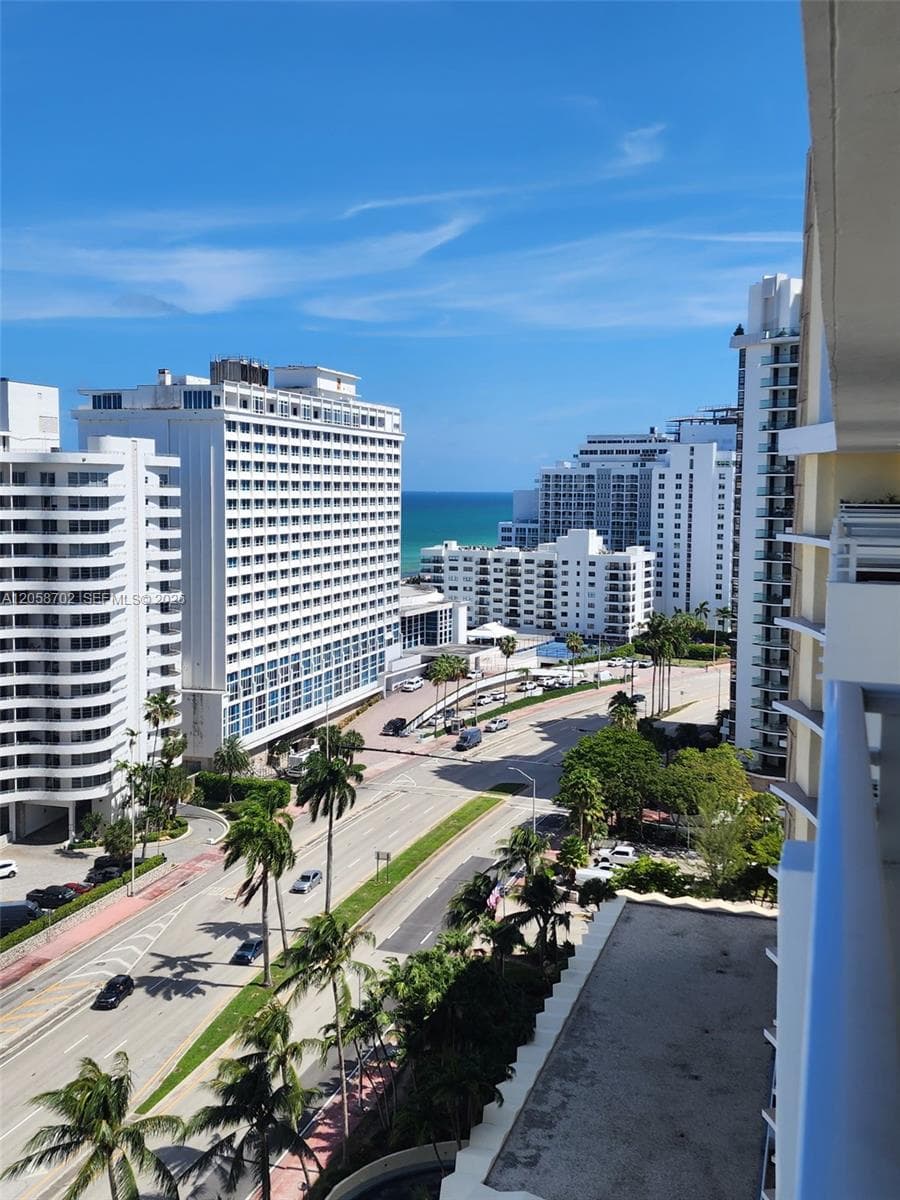 5600 Collins Ave 17U photo 8