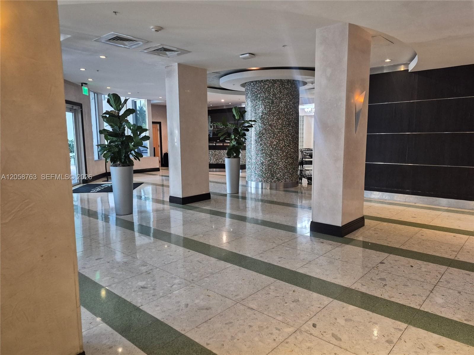 3901 S Ocean Dr PH16R photo 21