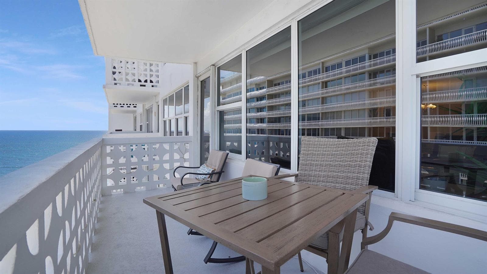 4010 Galt Ocean Drive 1514 photo 3