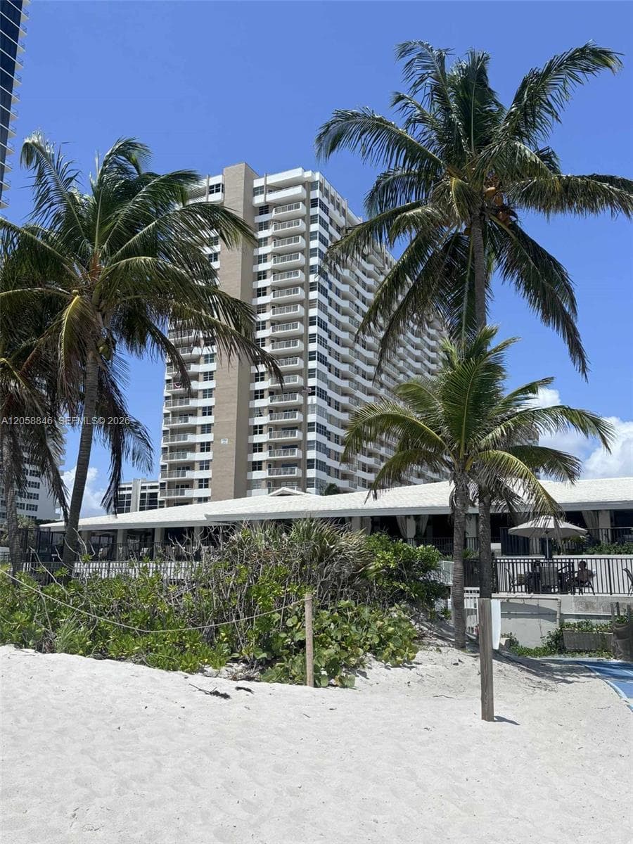 1980 S Ocean Dr MK photo 14