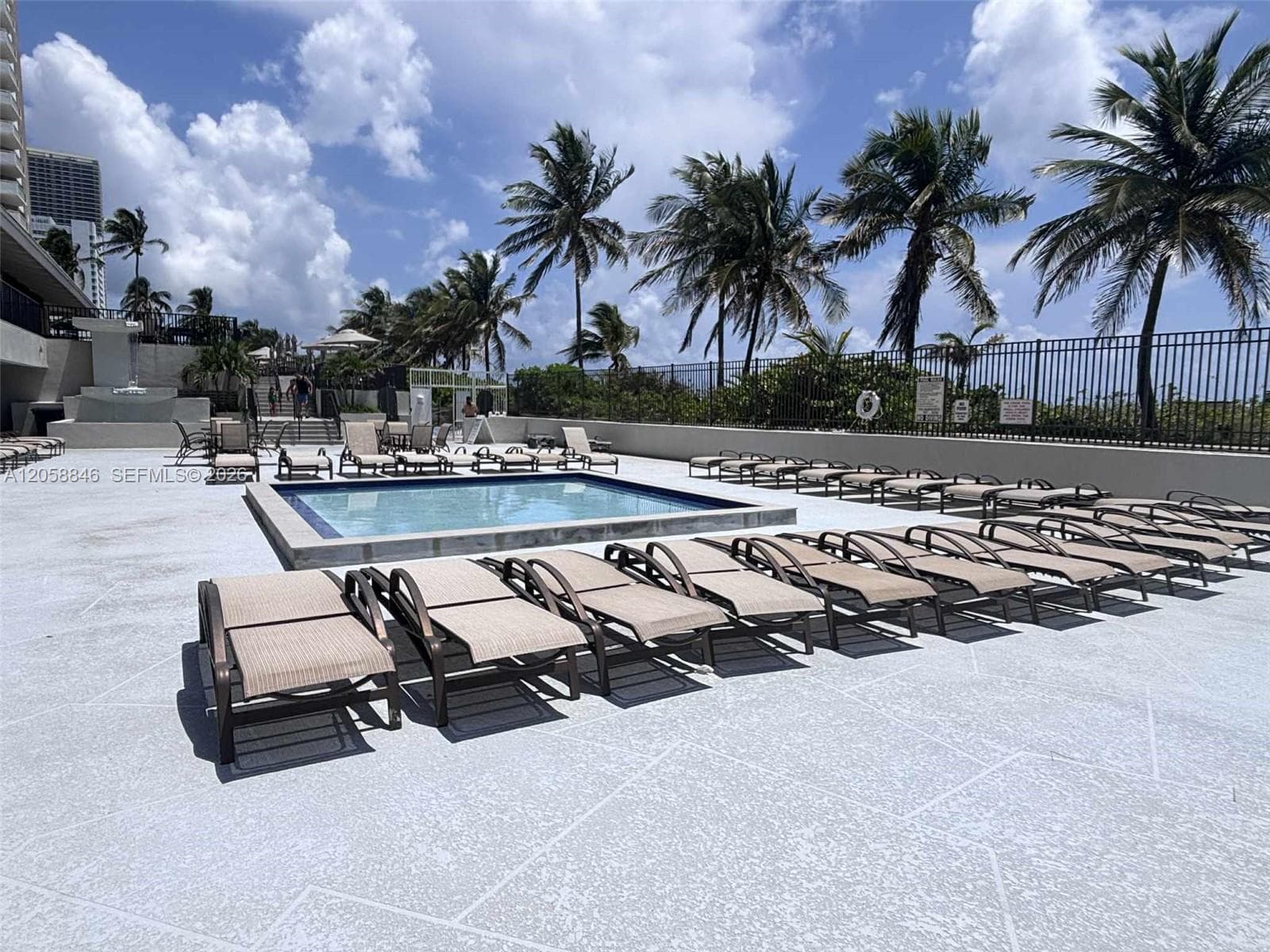 1980 S Ocean Dr MK photo 18