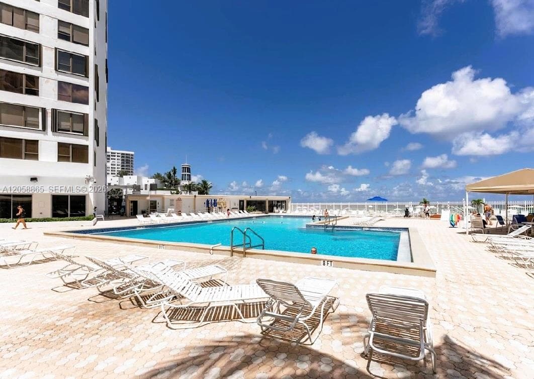 3505 S Ocean Dr 411 photo 14