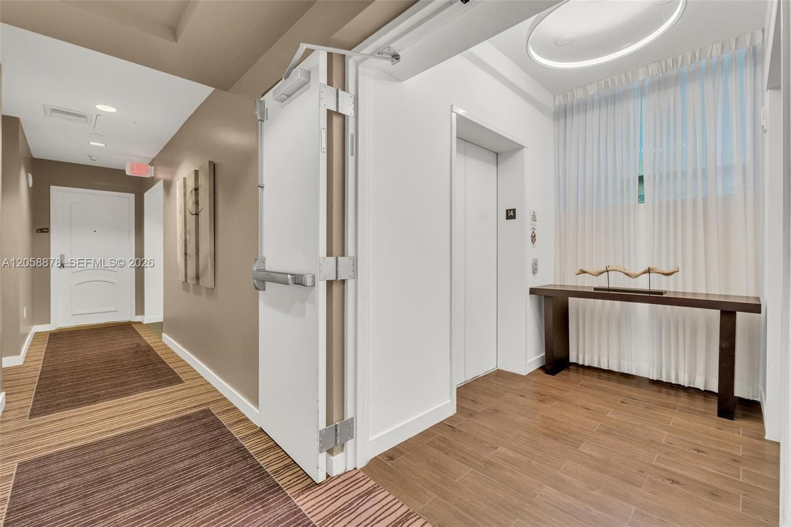 7930 East Dr 1408 photo 4