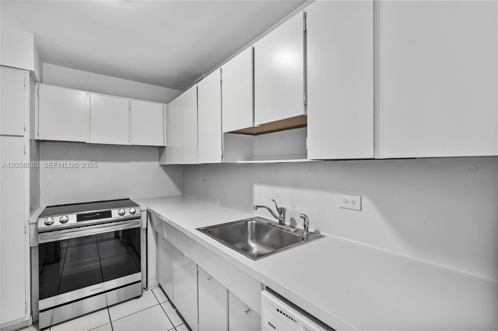 3 Island Ave 09L photo 6