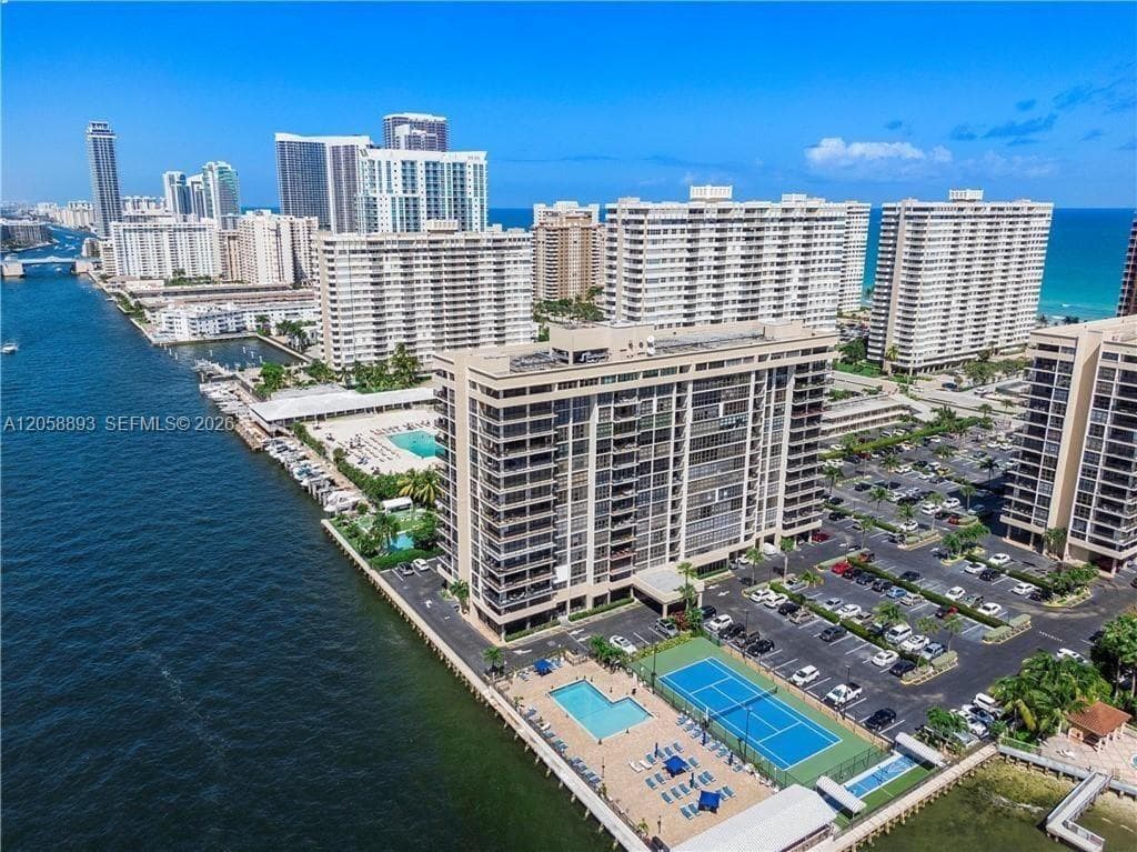 2049 S Ocean Dr 702 photo 1