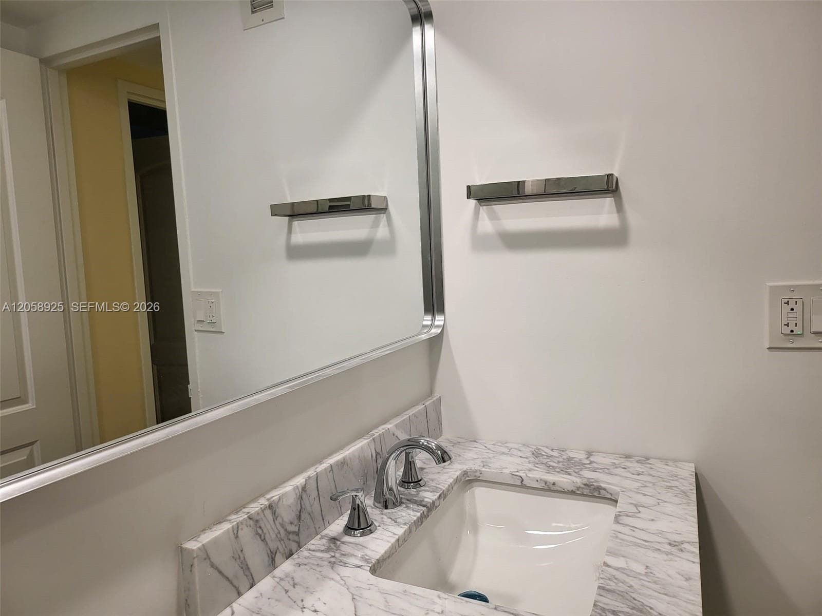 3001 S Ocean Dr 639 photo 12
