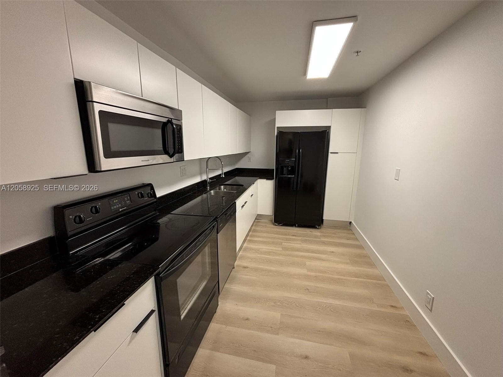 3001 S Ocean Dr 639 photo 5