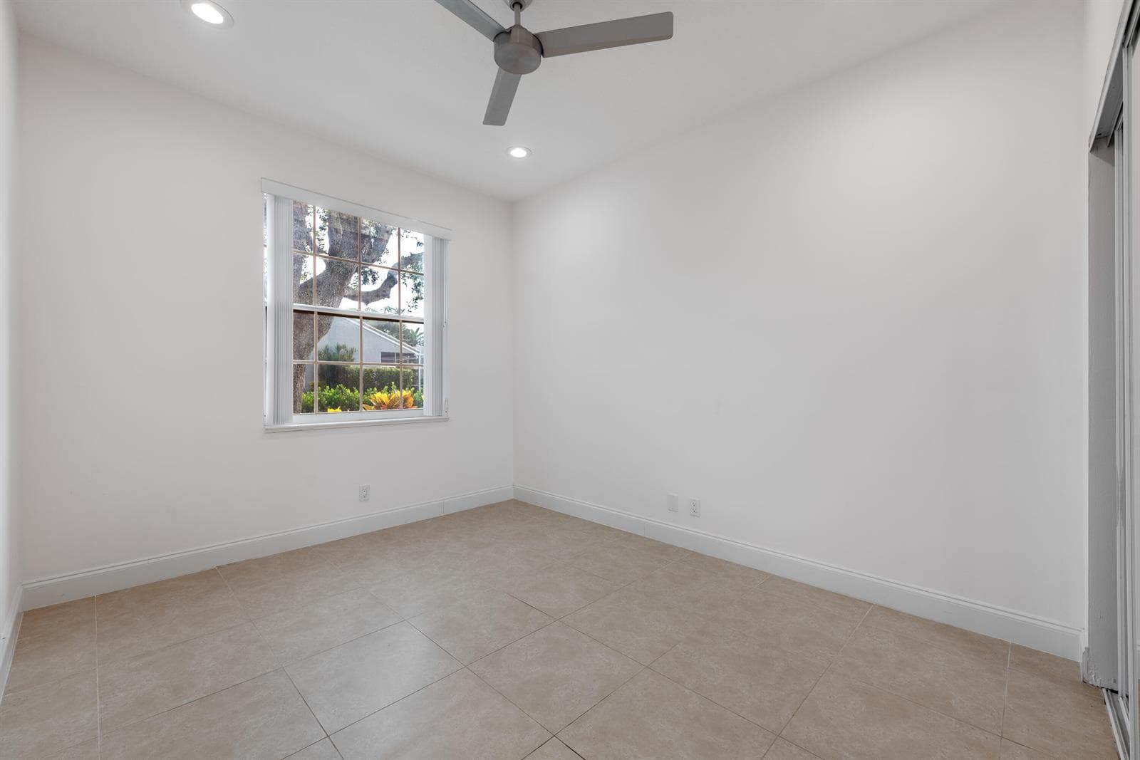 23390 TORRE Circle photo 22