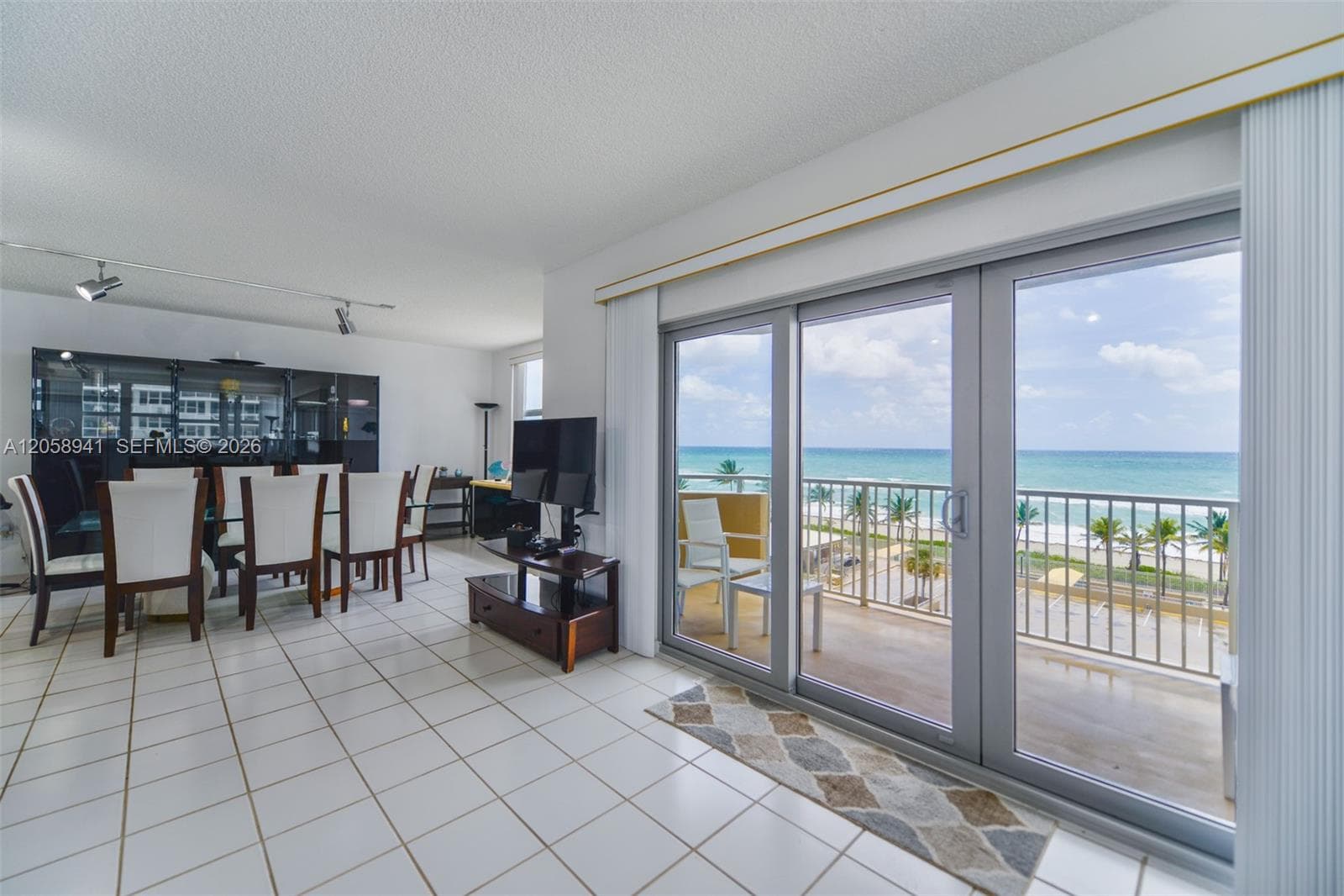 1980 S Ocean Dr 5E photo 4