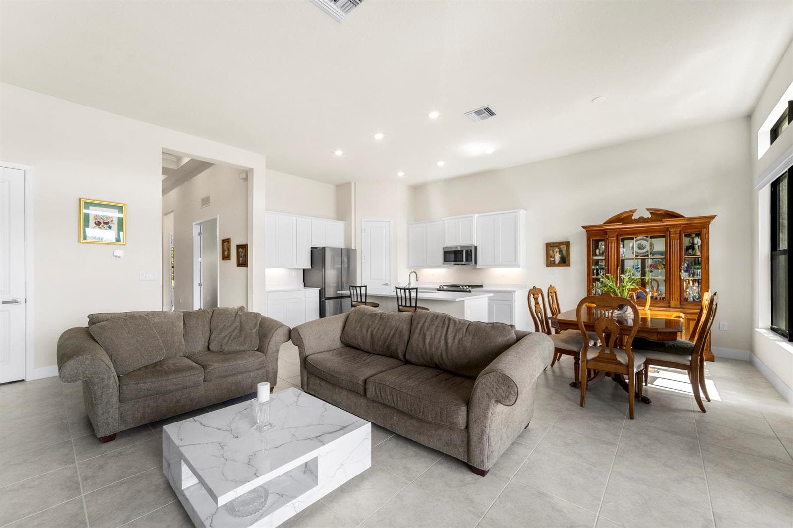 8098 LIBERTY Way photo 20