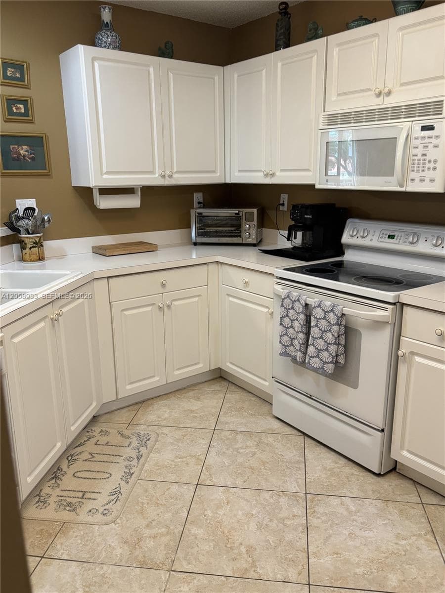3880 N North Highway A1A 102 photo 12