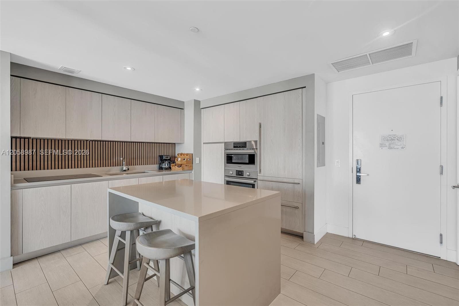 4010 S Ocean Dr R3305 photo 11