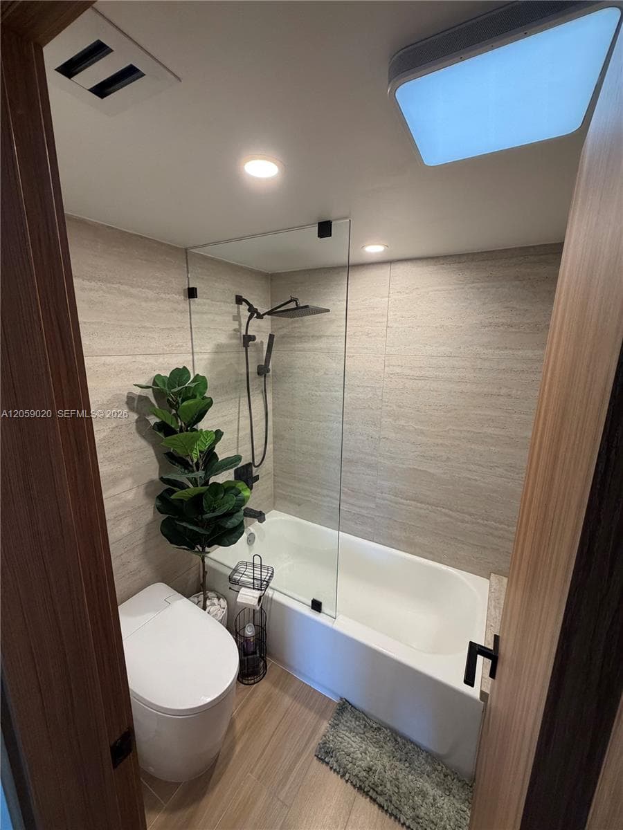 3701 N Country Club Dr 1209 photo 18