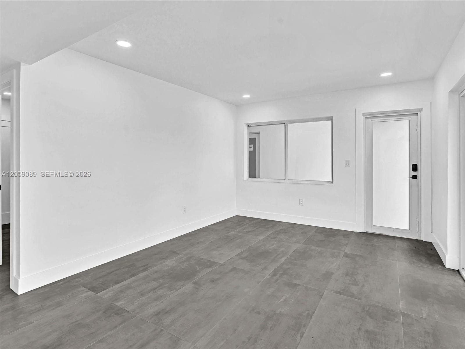 11900 N Bayshore Dr 101 photo 2