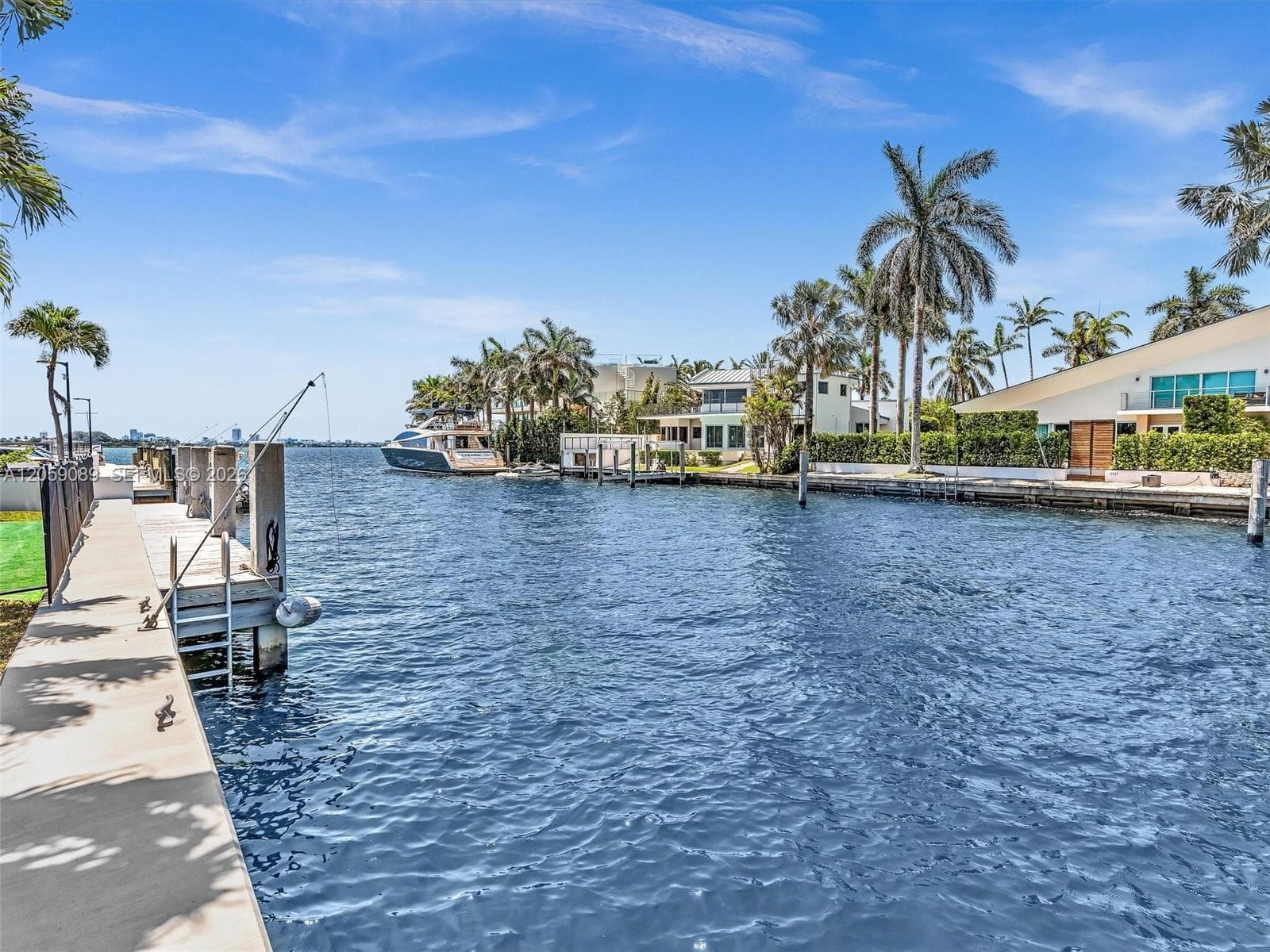 11900 N Bayshore Dr 101 photo 3